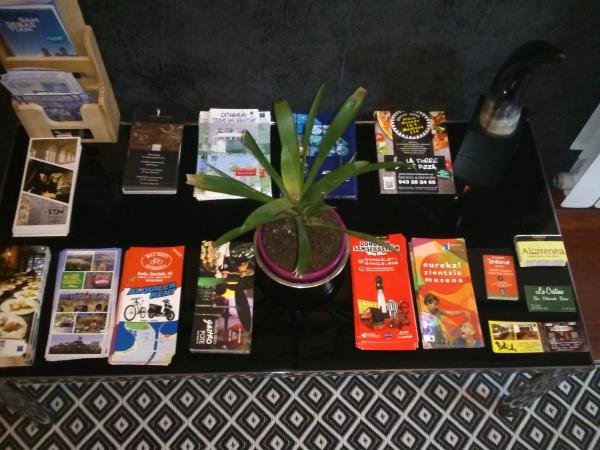 Hostal San Sebastian Centro : photo 7 de la chambre chambre simple (1 adulte)