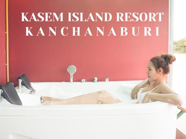 Kasem Island Resort : photo 9 de la chambre chambre lit king-size avec baignoire spa