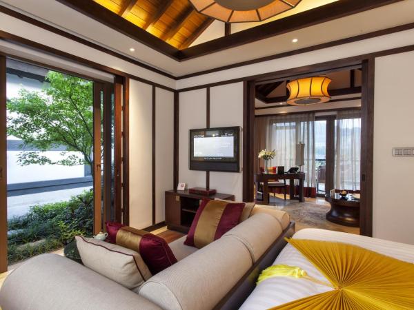 Banyan Tree Chongqing Beibei : photo 5 de la chambre villa hot spring - lit king-size