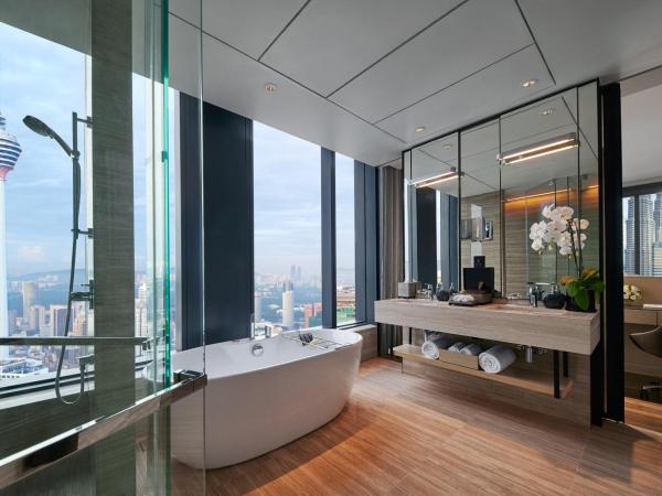 EQ Kuala Lumpur : photo 4 de la chambre hébergement lit king-size premier infinity