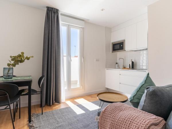 limehome Madrid Calle de Fomento - Digital Access : photo 6 de la chambre appartement 1 chambre avec terrasse