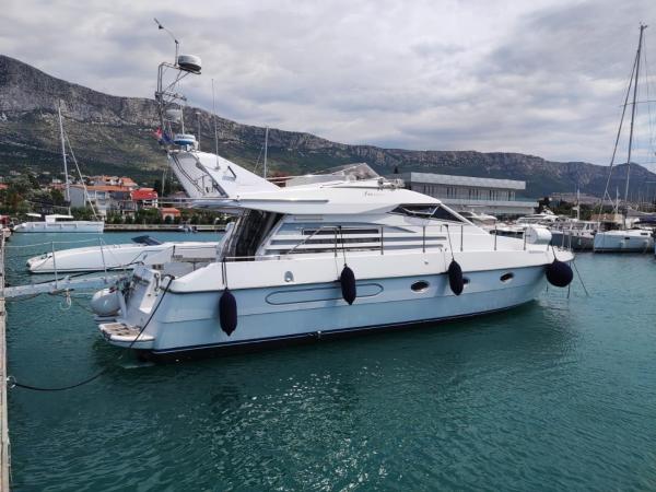 Luxury Yacht - Lex of the Seas : photo 1 de la chambre mobile home
