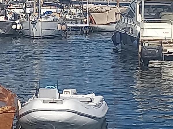 Room funicolare napoli : photo 3 de la chambre chambre double