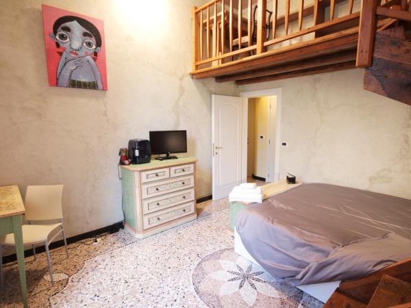 Due Papi : photo 7 de la chambre chambre familiale avec salle de bains privative séparée