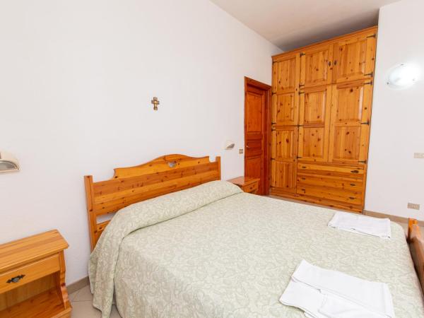 Residence Villa Tina : photo 1 de la chambre chambre double standard