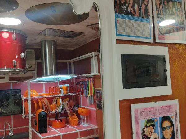 Elvis - Marilyn - Vasco Rossi - Airport Catania Center : photo 10 de la chambre chambre double