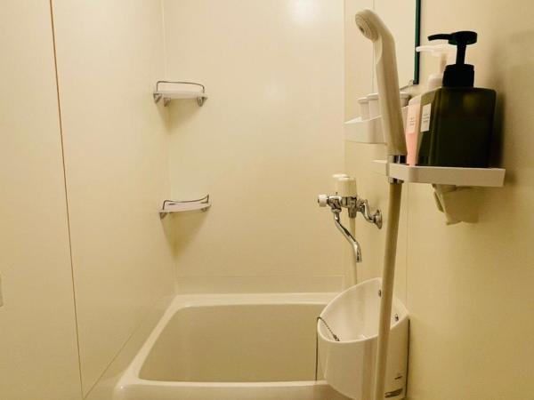 Nagomi-Ryokan Yuu : photo 8 de la chambre chambre simple avec salle de bains privative