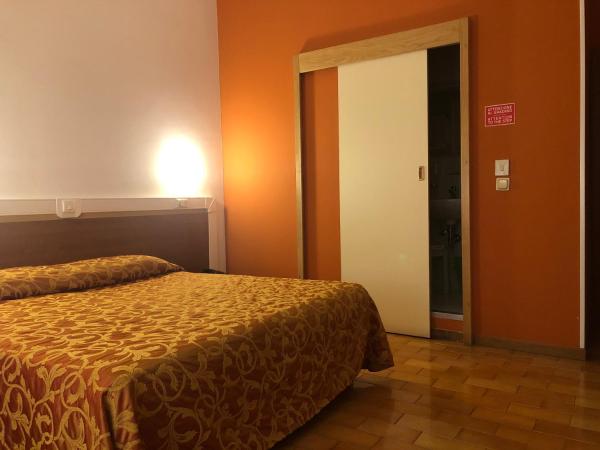 Hotel Eden : photo 5 de la chambre chambre double ou lits jumeaux