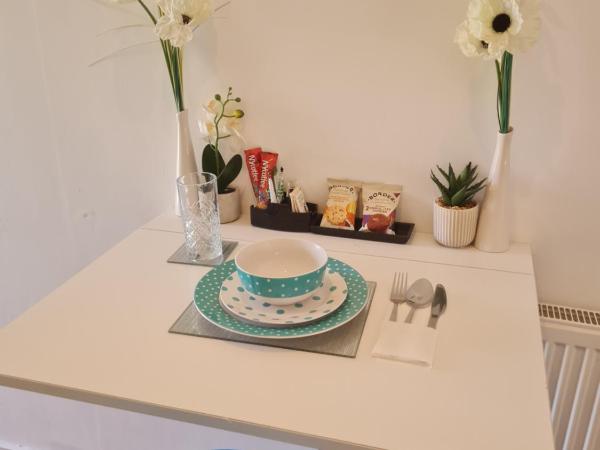 Cosy Self-Contained Studio in Salford Manchester : photo 9 de la chambre appartement