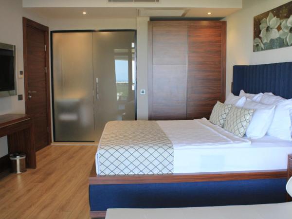 Seven For Life Thermal Hotel : photo 1 de la chambre chambre double avec balcon