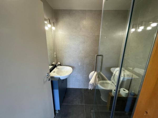 Central Park Motor Lodge : photo 6 de la chambre studio triple avec lits simple et queen-size