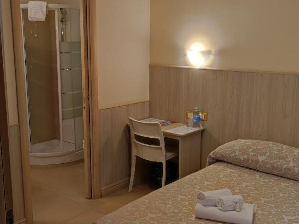 Hotel Cantore : photo 7 de la chambre chambre simple avec petit lit double