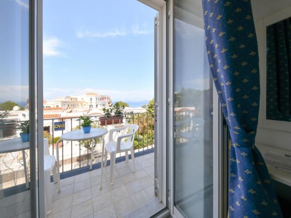 Hotel Noris : photo 5 de la chambre chambre double - vue sur mer