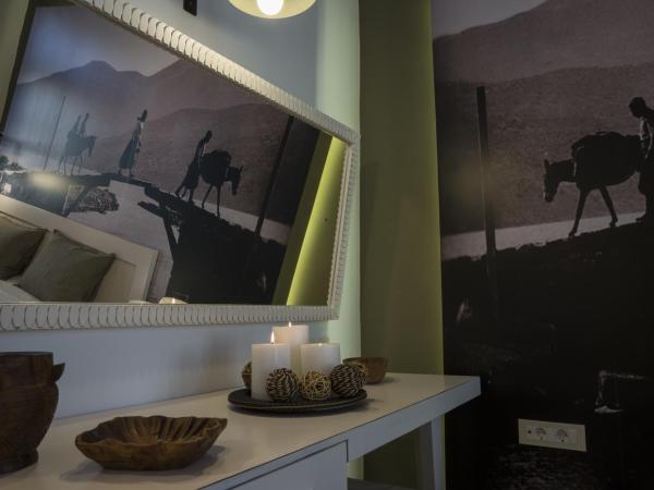 Elia Daliani : photo 10 de la chambre suite 2 chambres avec balcon