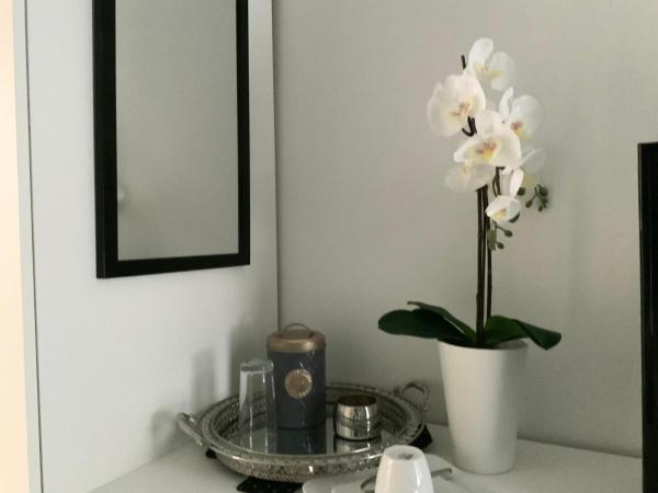 EXECUTIVE SINGLE ROOM WITH EN-SUITE in GUEST HOUSE CITY CENTRE : photo 10 de la chambre chambre simple deluxe