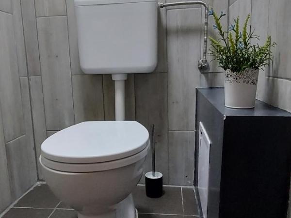 K21 party apartment hotel with inhouse ruin pub : photo 5 de la chambre appartement