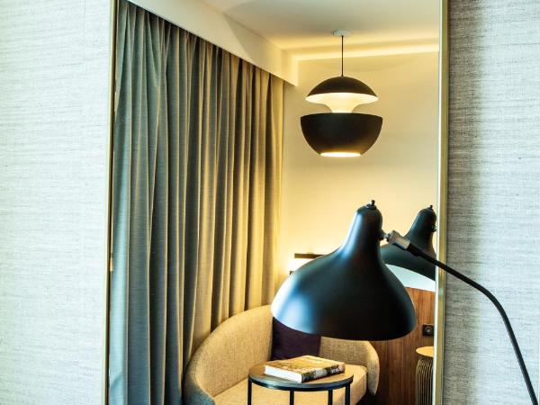 Crowne Plaza - Nice - Grand Arenas, an IHG Hotel : photo 3 de la chambre chambre standard avec 1 lit king-size ou lits jumeaux