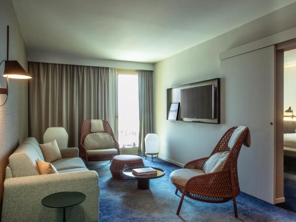 Crowne Plaza - Nice - Grand Arenas, an IHG Hotel : photo 4 de la chambre suite premium avec vue sur mer