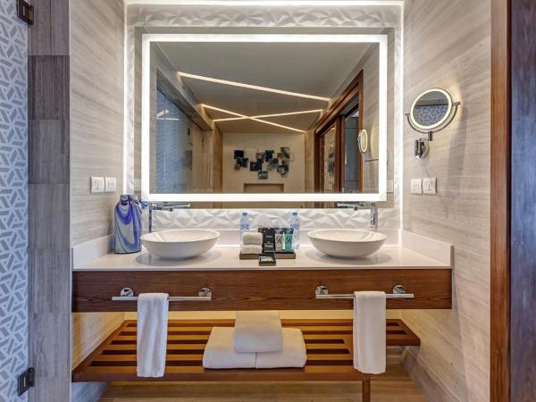 Royalton CHIC Cancun, An Autograph Collection All-Inclusive Resort - Adults Only : photo 2 de la chambre suite 2 chambres chairman’s de luxe - diamond club - côté océan