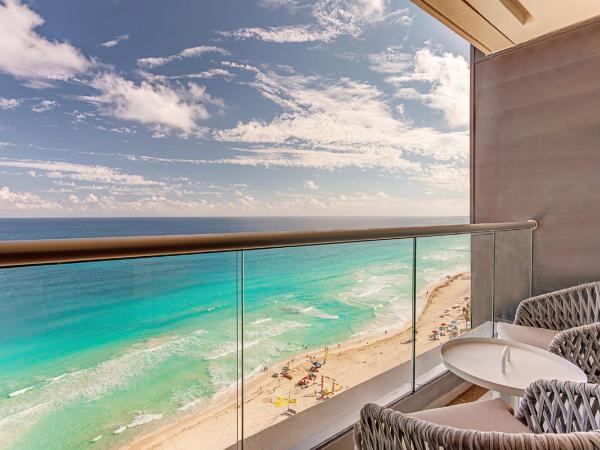 Royalton CHIC Cancun, An Autograph Collection All-Inclusive Resort - Adults Only : photo 7 de la chambre suite 2 chambres chairman’s de luxe - diamond club - côté océan