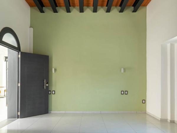 LARIMAR Gallery y Hotel Boutique : photo 5 de la chambre chambre lit king-size supérieure