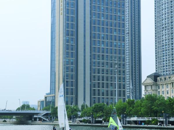 Shangri-La Tianjin : photo 3 de la chambre panoramic river view king room - sailboat package