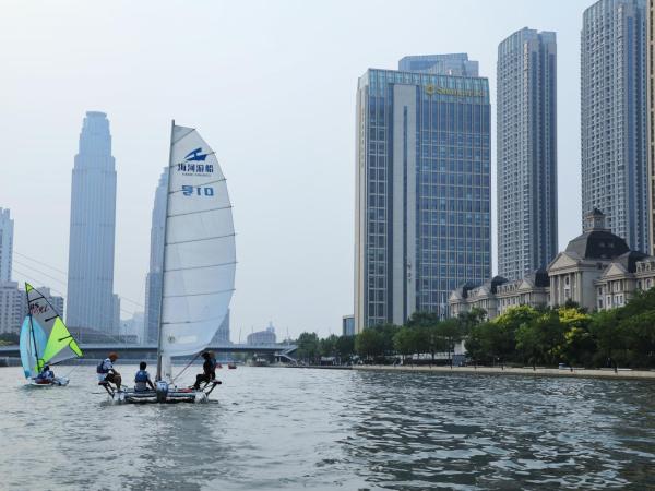 Shangri-La Tianjin : photo 1 de la chambre panoramic river view king room - sailboat package