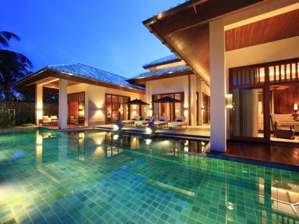 Sanya LUHUITOU Resort & Spa : photo 4 de la chambre two bedroom beachfront pool villa <welcome fruit +daily 4 pieces of free laundry service.(t-shirts only)>