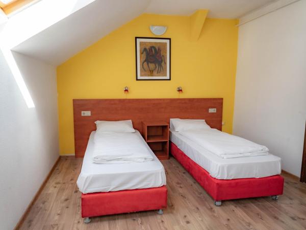 Equity Point Budapest : photo 6 de la chambre chambre lits jumeaux