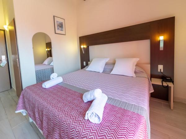 Hotel Hélios : photo 2 de la chambre chambre familiale (2 adultes + 2 enfants) - piscine chauffée et parking gratuit