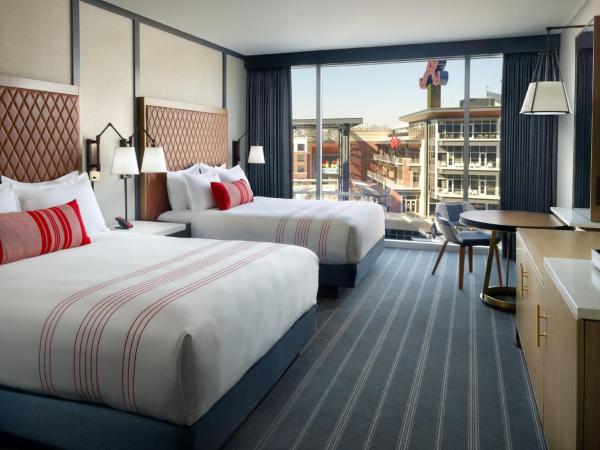 Omni Hotel at the Battery Atlanta : photo 4 de la chambre chambre lit queen-size deluxe