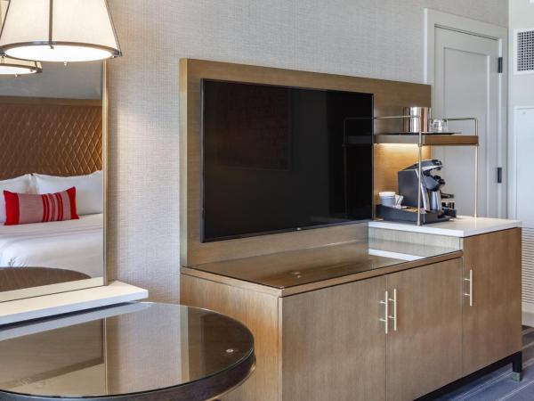 Omni Hotel at the Battery Atlanta : photo 6 de la chambre premier room with balcony - 1 king bed