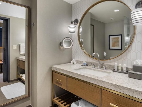 Omni Hotel at the Battery Atlanta : photo 7 de la chambre premier room with balcony - 1 king bed