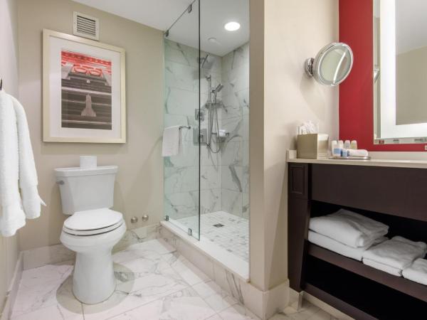 The Omni King Edward Hotel : photo 4 de la chambre chambre de luxe - 1 lit king-size