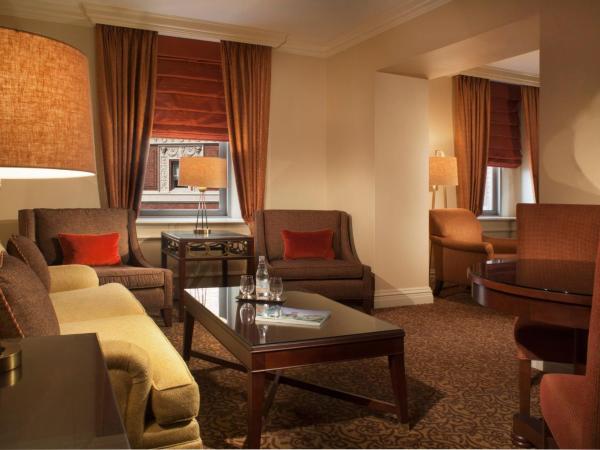 Omni William Penn Hotel : photo 1 de la chambre suite supérieure 1 chambre avec 1 lit king-size