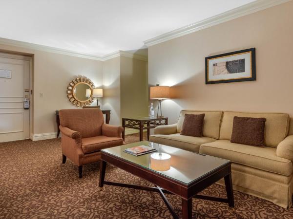 Omni William Penn Hotel : photo 2 de la chambre chambre premier avec 1 lit king-size