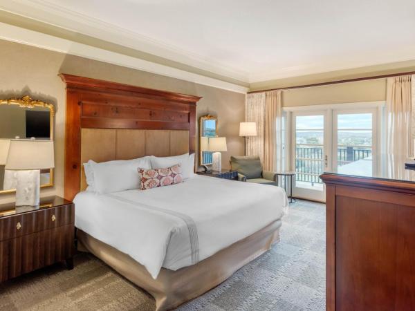 Omni Barton Creek Resort and Spa Austin : photo 4 de la chambre chambre lit king-size premier avec balconnet