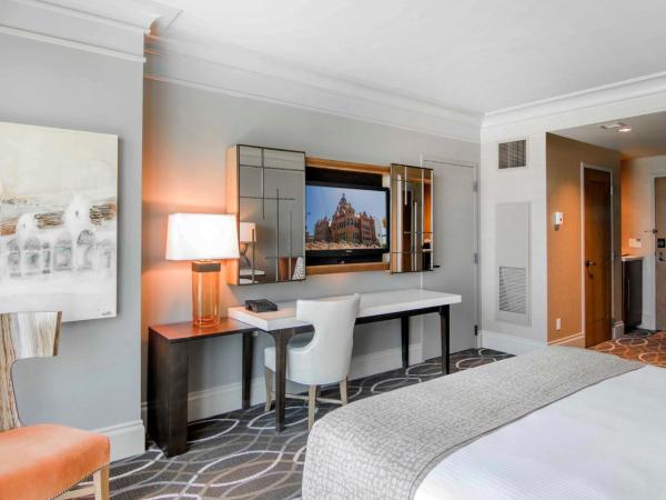 Omni Dallas Hotel : photo 4 de la chambre chambre lit king-size deluxe