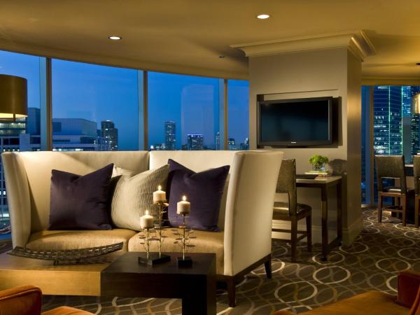 Omni Dallas Hotel : photo 5 de la chambre suite 2 chambres supérieure