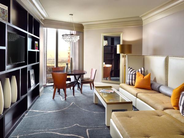 Omni Dallas Hotel : photo 4 de la chambre suite lit king-size exécutive