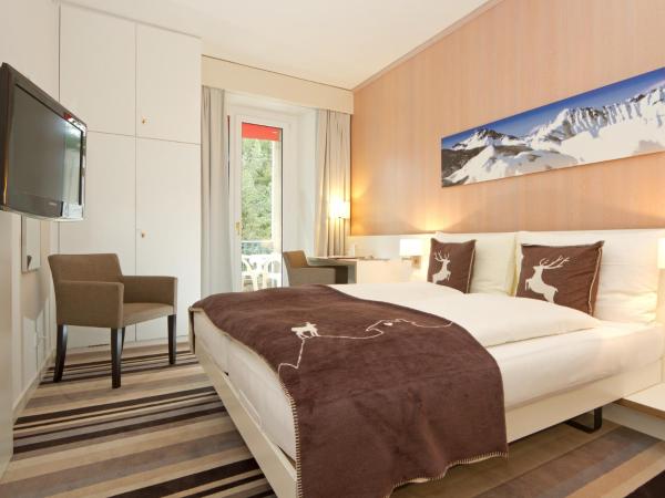 Hotel National by Mountain Hotels : photo 1 de la chambre chambre double ou lits jumeaux avec balcon