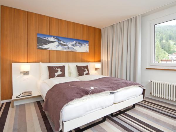 Hotel National by Mountain Hotels : photo 2 de la chambre chambre double ou lits jumeaux
