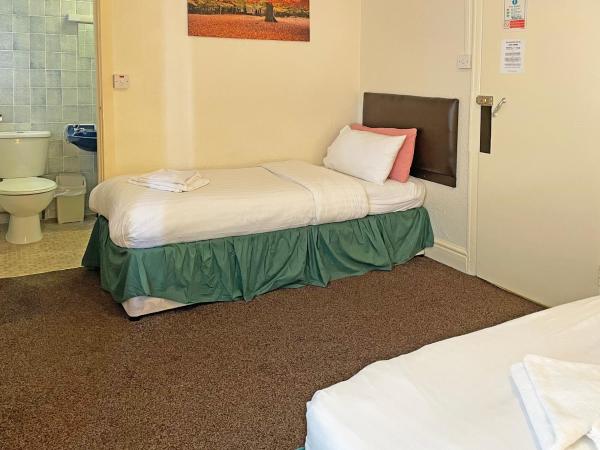 The Helmshore : photo 5 de la chambre chambre familiale (3 adultes)