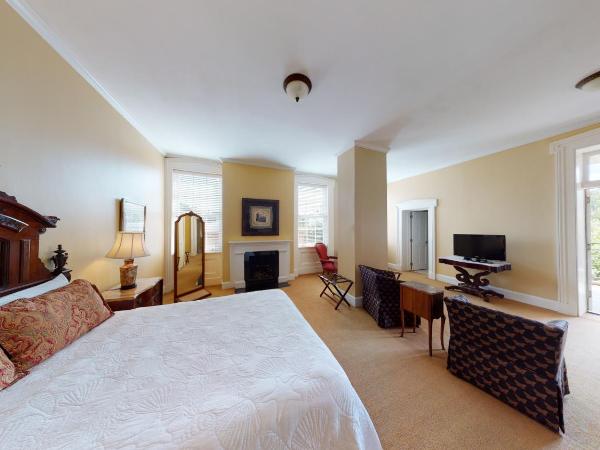 The Presidents' Quarters Inn : photo 3 de la chambre suite lit queen-size avec balcon