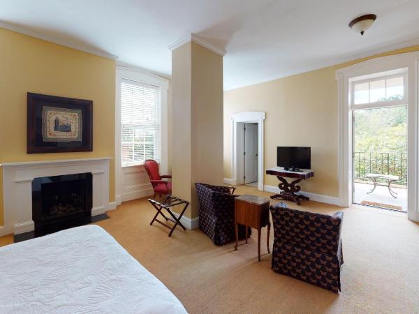 The Presidents' Quarters Inn : photo 2 de la chambre suite lit queen-size avec balcon