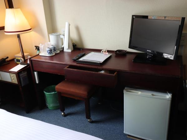 Tokyo Inn : photo 3 de la chambre chambre double avec petit lit double - fumeurs