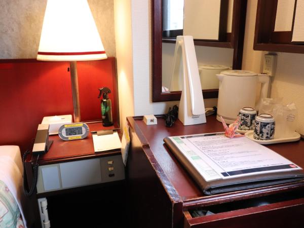 Tokyo Inn : photo 4 de la chambre chambre double - fumeurs