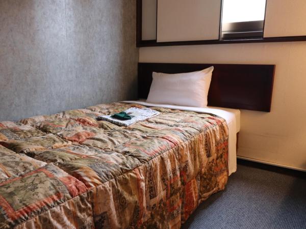 Tokyo Inn : photo 4 de la chambre chambre simple - non-fumeurs