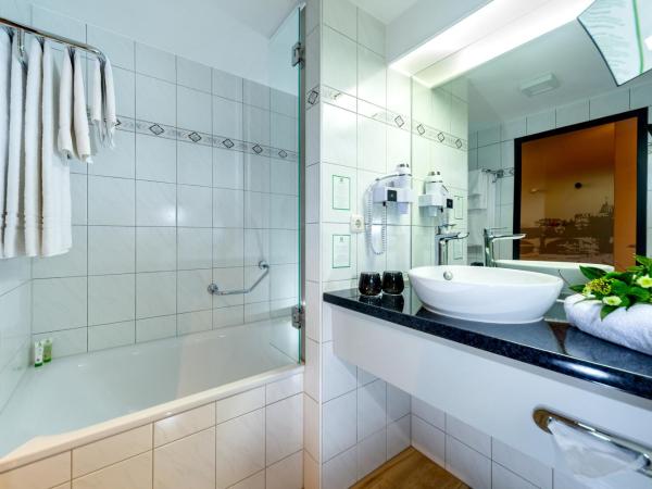 Holiday Inn Dresden - City South, an IHG Hotel : photo 1 de la chambre chambre standard