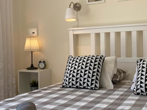 Kosovic Family House : photo 2 de la chambre chambre double avec terrasse